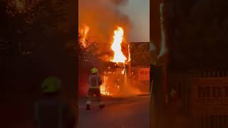 Fire incident early morning at renwick road  Dagenham london fire [upl. by Cece]