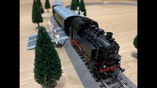 Unboxing the Roco H0 train analog start set and running the steam locomotive class 80 [upl. by Asylem]