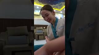 Intense foot massage in Vietnam 🇻🇳 [upl. by Wernher]