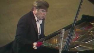 Gilels plays the Prelude in B minor Bach  Siloti [upl. by Phip]