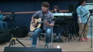 Yonghwa amp Juniel at practice [upl. by Haet694]