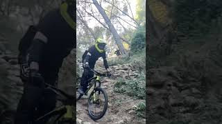 Gros passage technique vtt amp double jump [upl. by Vories]