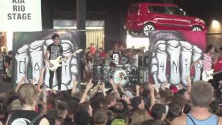 Pierce The Veil Besitos and The Boy Who Could Fly Live Milwaukee Warped Tour [upl. by Karyn137]