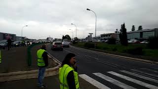 Les gilets jaunes poursuivent leur mobilisation à Bastia [upl. by Asoral]