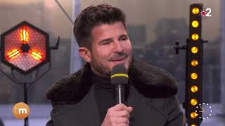 Vincent Niclo chante quotchante quotAmazing Gracequot sur le parvis de Notre Dame pour sa réouverture [upl. by Maidel]