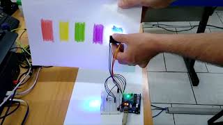 ARDUINO  Sensor de cores  TCS230 [upl. by Bunnie]