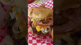 Award Winning Cheeseburger at Chubby’s in Sevierville [upl. by Griz]