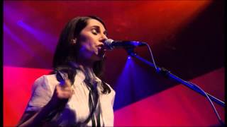 Desert Sessions Josh Homme amp PJ Harvey  I Wanna Make It Wit Chu [upl. by Hteazile508]