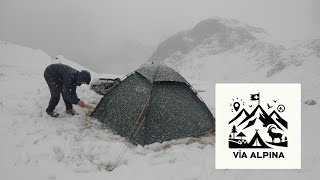 Via Alpina 7  Altdorf  Surenenpass  Zelten im Schnee [upl. by Diego]