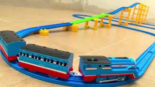 Thomas And Friends  5 Minutes Thomas Streamlining Crossing Slide Railway Tracks [upl. by Maurene]