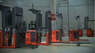 Linde 1110 Series Order Pickers V0801 amp V0802 [upl. by Eynahpets]