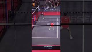 COMO SE NOTA QUE ES EL TOP 1 padel padelhighlights shorts [upl. by Eidnil449]