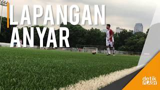 Keseruan Menjajal Lapangan Sepakbola C Senayan [upl. by Ilagam682]