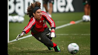 Memo Ochoa Mejores salvadas Highlights [upl. by Salohcim758]