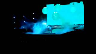 Kanye West  Flashing Lights Live from Glow In The Dark Tour 2008 [upl. by Ecnerret]