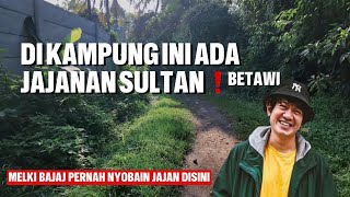 Di Kampung Ini Jual Jajanan Sultan Betawi  Blusukan Jajanan Asli Jakarta [upl. by Philippine]