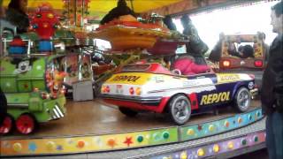 CARRUSEL DE COCHES Y NAVES ESPACIALES PARA NIÑOS ATRACCIONES DE LA FERIA [upl. by Whallon176]