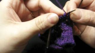 Musterstricken  2 rechte Maschen nach links verkreuzen [upl. by Calia671]