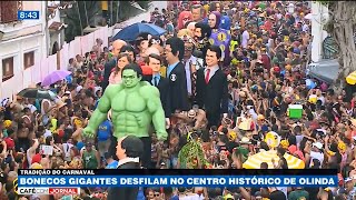 Bonecos gigantes desfilam no centro histórico de Olinda [upl. by Yrtneg]