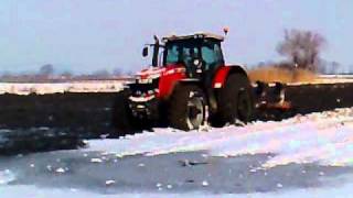 Massey Ferguson szántás 2011 01 28mp4 [upl. by Tate700]