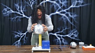 इसे टच करो और कमाल देखों  Simple Science Experiment Using Static Electricity [upl. by Sapowith]