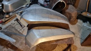 Harley Davidson 48 fuel tank dismantled because it is not symmetrical [upl. by Ennayllek]