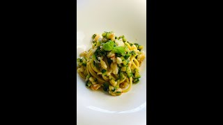 SPAGHETTI WITH ZUCCHINI AND PRAWNS easy and delicious shorts [upl. by Nedloh51]