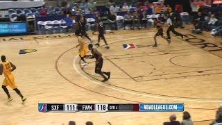 Highlights Nick Zeisloft 21 points vs the Skyforce 11202016 [upl. by Ambrogio]