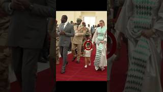 Le Petit Doumbouya sur tapis rouge des 66 ans de la Guinée [upl. by Etnuaed]