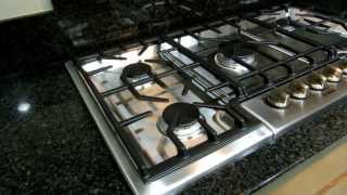 Bosch 800 Series NGM8654UC 5Burner 36quot Stainless Gas Cooktop Review [upl. by Nohsram]