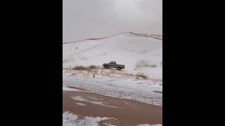 ❄️La neige recouvre le désert dArabie Saoudite [upl. by Lerim]