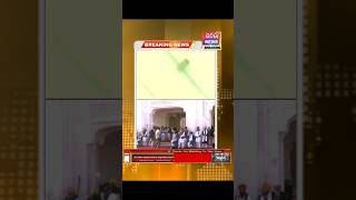 Golden Temple  ke bahar  Sukhwinder Singh Badal  per hua fire  goginews [upl. by Nilknarf924]