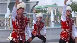 Turkmen music Turkmen folk dance  Туркменская музыка Туркменский народный танец [upl. by Aldric]