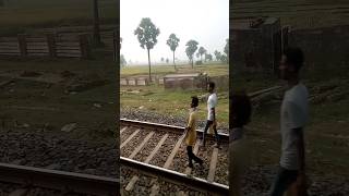 Train hadsado aadami ki maut😱😱😭😭😱😱😱😭 short rails trending😢😢 [upl. by Suoivatnom]