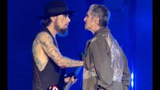 Perry Farrell ATTACKS Dave Navarro During Janes Addiction Show  Ending Concert [upl. by Eixid33]