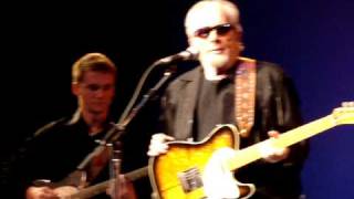 Merle Haggard  Runaway Mama [upl. by Izzy]