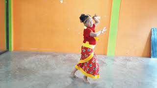 deurali ma bar pipal chautari basic filmy dance for kids [upl. by Trent]