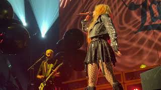 Avril Lavigne Bite Me Live 4K Fargo North Dakota  July 27 2022 [upl. by Ahsieni]