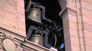 Bells pealing at the Cathedral of Saint Paul [upl. by Henni]