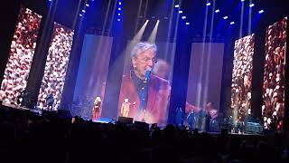 Caetano Veloso e Maria Bethânia  Filhos de Gandhi Gilberto Gil [upl. by Kurr258]