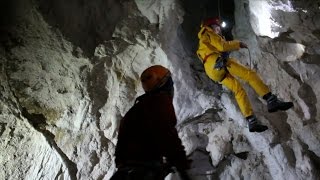 Corso di introduzione alla speleologia  Centro di Speleogia Montelago [upl. by Jasen]