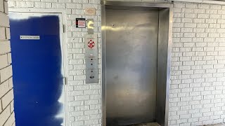 Generic Hydraulic Elevator At A Days Inn Motel [upl. by Estel611]