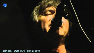 NEIL FINN 24102010 SILENT HOUSE Jazz Cafe London [upl. by Aniela]