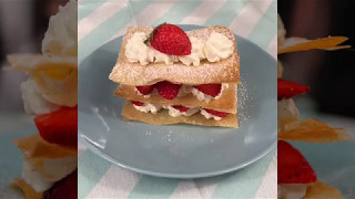 Millefeuilles minute Fraises  Mascarpone  Recette [upl. by Anividul]