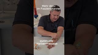 punktuelle Narbenmassage mit einem Narbenroller [upl. by Laddie]