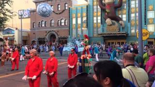 Universal Studios Florida Macys Holiday Parade 2013 [upl. by Adierf]