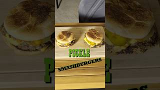 Pickle Smashburger shorts burger smashburger [upl. by Annoet]