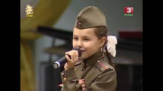 Katyusha  Valeria Kurnushkina amp Red army Orchestra [upl. by Anileve949]