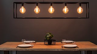 Grote eettafel hanglamp met zwarte plafondbalk  Straluma 12480034 [upl. by Ahsinert]