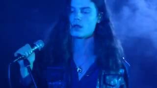 BØRNS  Dug My Heart  16 Tons  Moscow  020716 [upl. by Zobe]